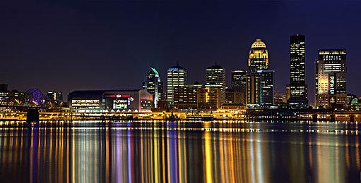 桌游棋牌狂欢节：改编桌游《赛博朋克2077：夜城风云》PV动画